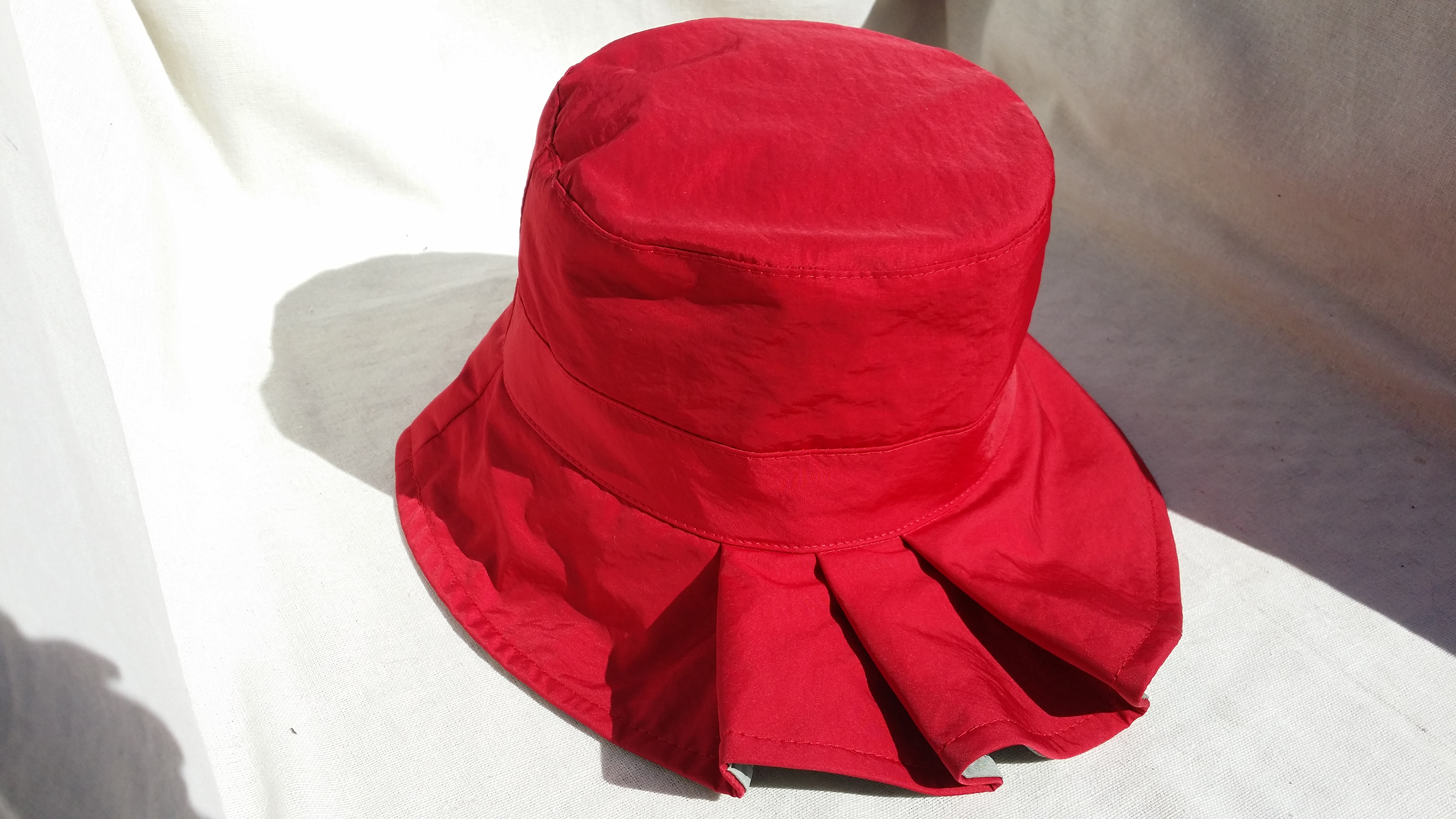 Chapeau de paille SOLÀ avec ruban rouge